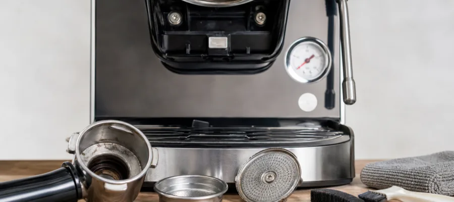 Tipps zur Reinigung der Bruehgruppe deiner Espressomaschine fuer optimale Leistung